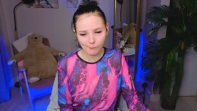 Leila xxBaby online show from November 7, 2025, 11:10 am