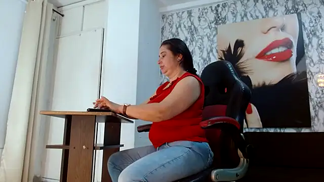 mariani smith online show from October 8, 2025, 12:03 pm