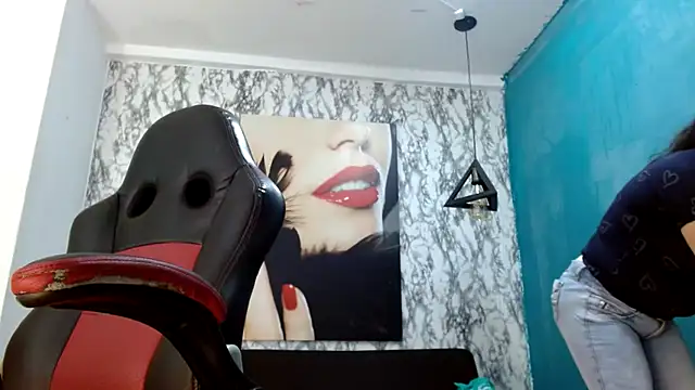 mariani smith online show from November 26, 2025, 11:55 am