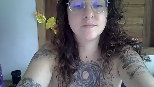Blue Liz online show from April 3, 2026, 4:49 pm