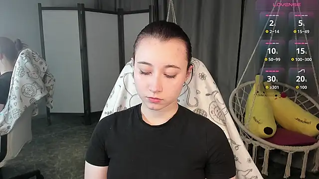 ClaraParks online show from September 29, 2025, 4:56 pm