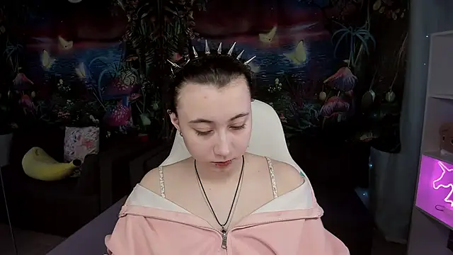 ClaraParks online show from April 14, 2026, 7:31 pm