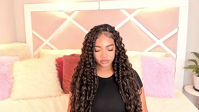 CarolinaSommerr online show from September 20, 2025, 11:17 pm