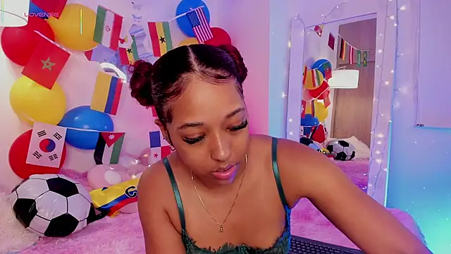 Snapshot of _Zahara_ chatting on June 23, 2026, 11:03 pm Zahara online show from June 23, 2026, 11:03 pm