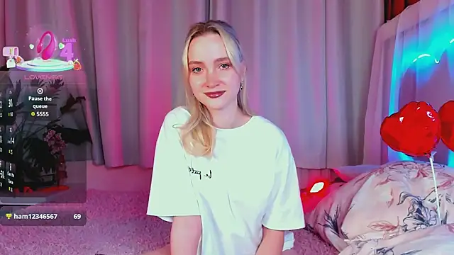 EllaBloom online show from February 22, 2026, 2:15 pm