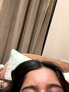 desitease online show from October 24, 2025, 2:35 pm