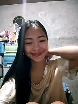 SweetMissPinay18 online show from May 12, 2026, 8:17 pm