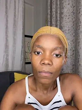 prettydollyy online show from March 25, 2026, 8:15 pm