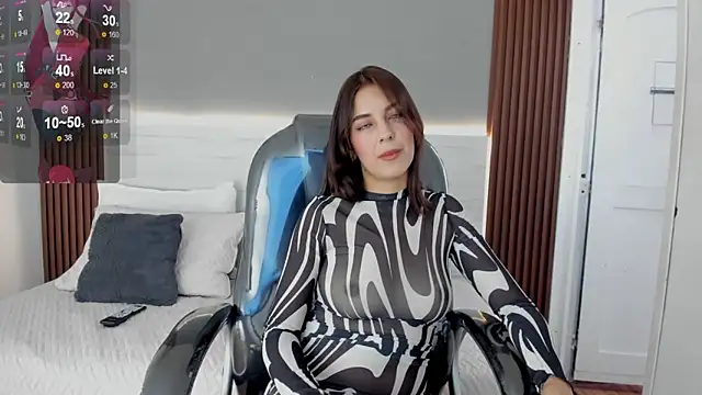 Snapshot of Emmy_Meadows chatting on November 5, 2025, 7:25 pm Emmy Meadows online show from November 5, 2025, 7:25 pm