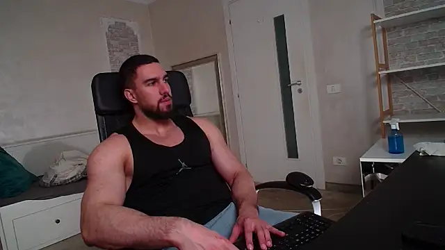 IvanHydee online show from March 27, 2026, 5:46 am