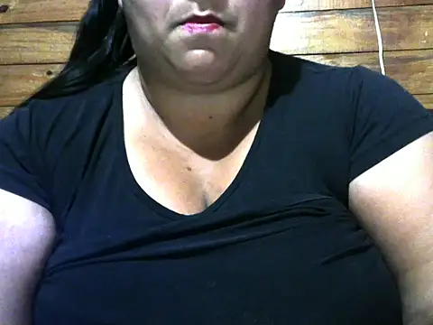 MARRENTINHA34 online show from November 4, 2025, 5:45 pm