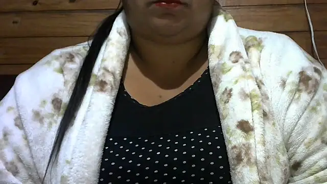 Snapshot of MARRENTINHA34 chatting on June 4, 2026, 12:44 pm MARRENTINHA34 online show from June 4, 2026, 12:44 pm