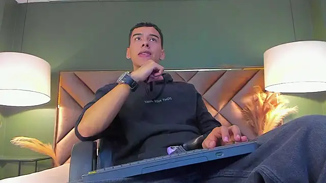 Aiden Royce online show from January 12, 2026, 5:56 am