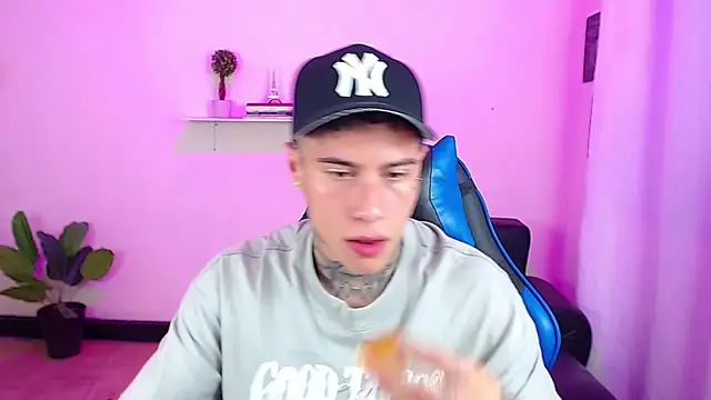 setthomas online show from November 7, 2025, 3:12 pm