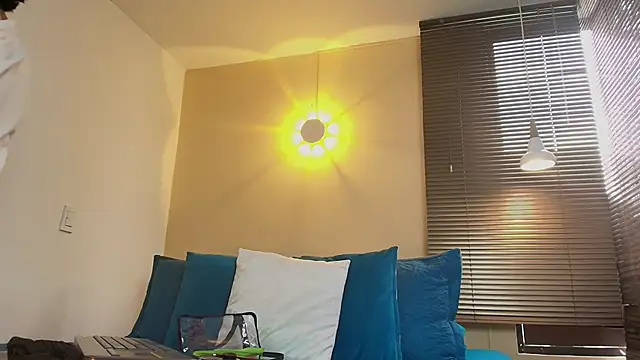 Lucian Morel S online show from October 18, 2025, 12:28 pm