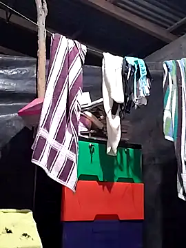 Violethroos online show from February 6, 2026, 2:49 am