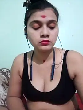 Snapshot of Kavya-Tiwari chatting on June 2, 2026, 5:15 pm Kavya-Tiwari online show from June 2, 2026, 5:15 pm