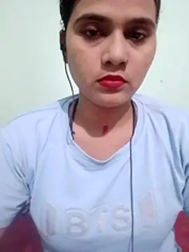 Snapshot of Kavya-Tiwari chatting on June 11, 2026, 8:01 am Kavya-Tiwari online show from June 11, 2026, 8:01 am