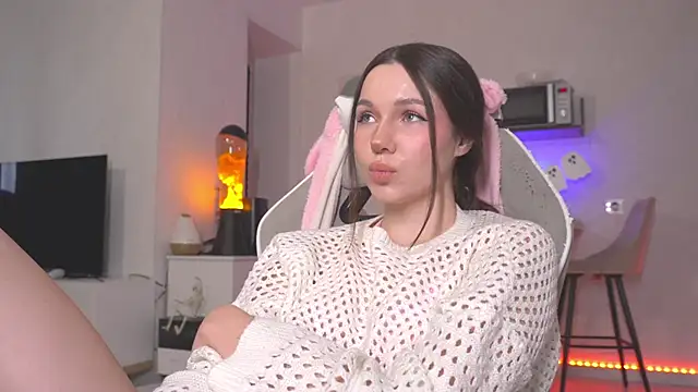 kategoodgirl online show from November 5, 2025, 10:15 am