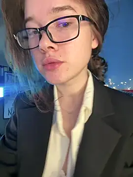 Marryme- online show from November 29, 2025, 1:25 pm