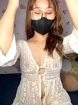 Meowyeuk6 online show from September 28, 2025, 2:22 pm