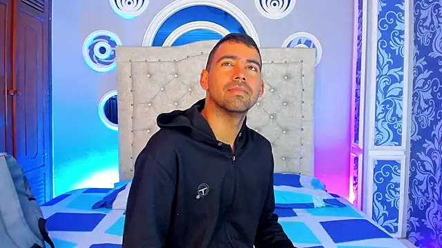 magnus serket online show from April 7, 2026, 11:43 am