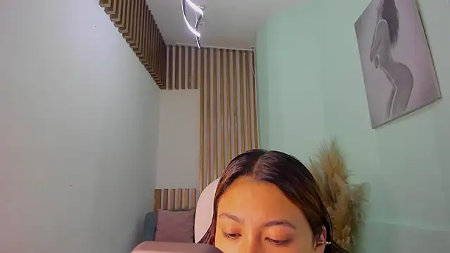 MacarenaRosse online show from September 28, 2025, 7:30 pm