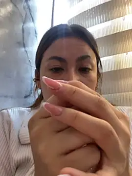 MacarenaRosse online show from November 9, 2025, 6:28 pm