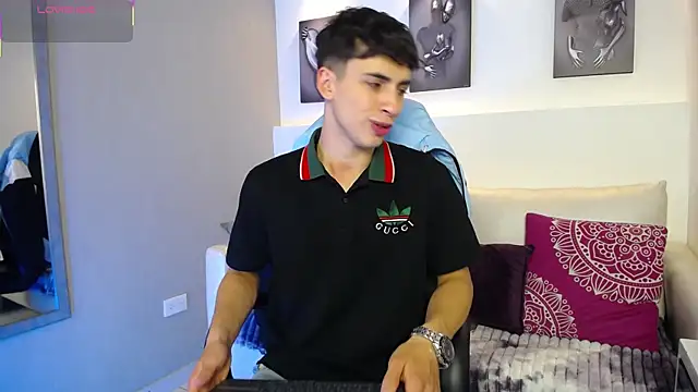 AdrianRinaldi online show from September 27, 2025, 8:14 pm