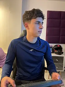 AdrianRinaldi online show from January 8, 2026, 8:00 pm