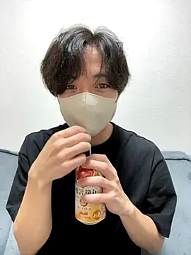 Yuma0718 online show from September 28, 2025, 10:20 am