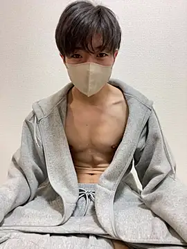 Yuma0718 online show from January 9, 2026, 2:20 pm