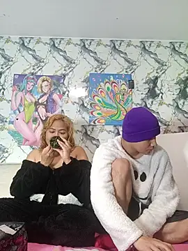 hot lady19 online show from October 23, 2025, 2:49 pm