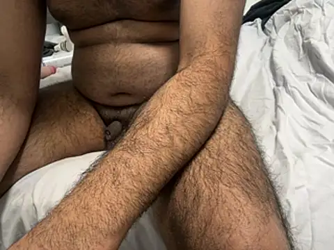 HothairyBoy2 online show from February 5, 2026, 12:26 am