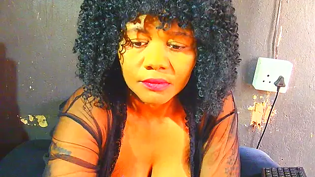 Augustine-Blooomxx online show from November 14, 2025, 12:26 pm