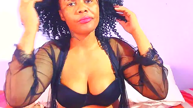 Augustine-Blooomxx online show from November 30, 2025, 10:08 am