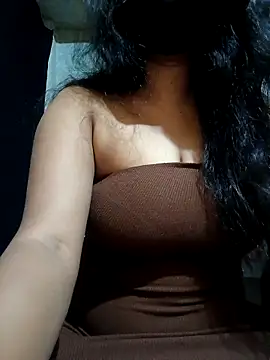 DiyaRoy49 online show from December 18, 2025, 7:25 am