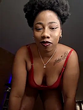 Snapshot of Naomi_jhonson chatting on May 9, 2026, 10:42 am Naomi jhonson online show from May 9, 2026, 10:42 am