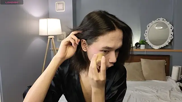 okerriella online show from October 16, 2025, 1:45 pm