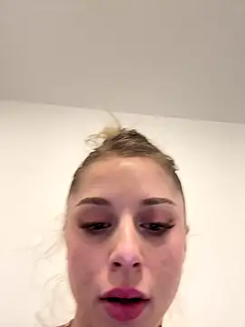 BabyAnais online show from January 5, 2026, 5:27 pm