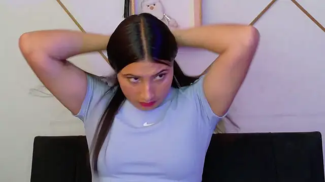 Snapshot of Linda_andrew chatting on December 20, 2025, 6:15 pm Linda andrew online show from December 20, 2025, 6:15 pm