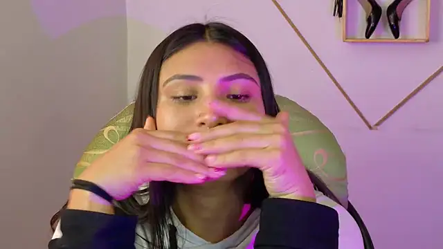 Snapshot of Linda_andrew chatting on January 16, 2026, 6:56 pm Linda andrew online show from January 16, 2026, 6:56 pm