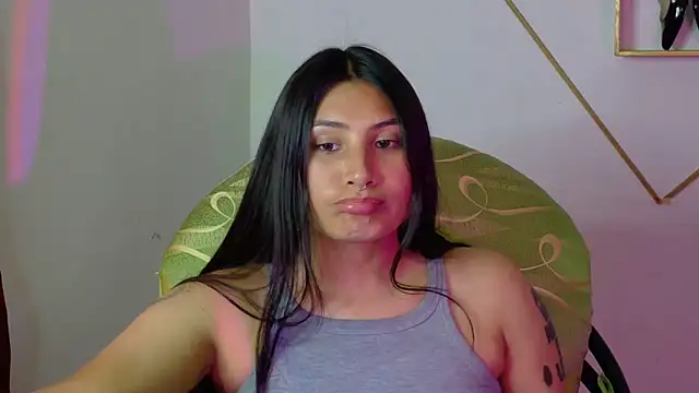 Snapshot of Linda_andrew chatting on February 19, 2026, 7:54 pm Linda andrew online show from February 19, 2026, 7:54 pm