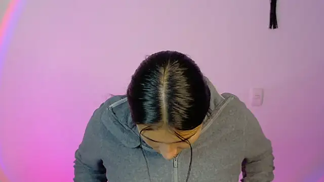 Snapshot of Linda_andrew chatting on February 26, 2026, 4:06 pm Linda andrew online show from February 26, 2026, 4:06 pm