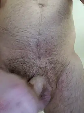 Lewisbbb online show from November 12, 2025, 12:44 am