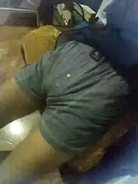 moroooooooo12 online show from November 19, 2025, 5:57 pm