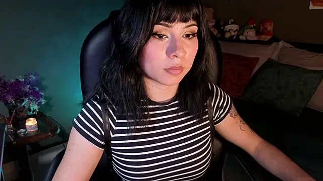 GaiaJoness online show from November 27, 2025, 7:16 pm