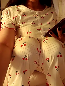 OnlyRima online show from October 16, 2025, 11:44 am