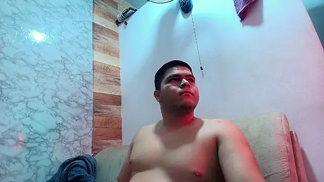 naomi campbel  online show from February 15, 2026, 2:03 pm