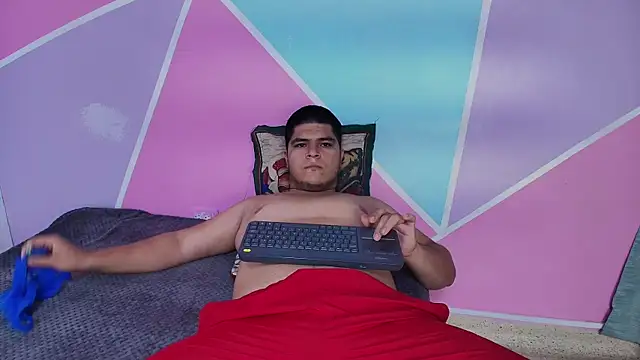 naomi campbel  online show from February 18, 2026, 8:38 pm